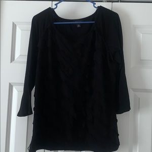 Black 3/4 sleeve ruffle top